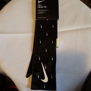 Nike Dry Head Tie